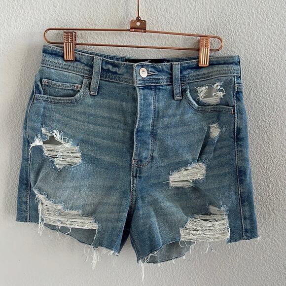 Hollister Pants - Hollister Ultra High Rise Mom Short 3" Hollister Vintage Stretch 25 / 1